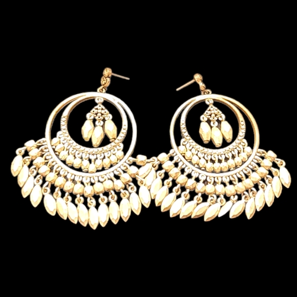 VTG SILVER TONE BOHEMIAN ETHNIC TRIBAL DANGLE EARRINGS - Picture 2 of 4